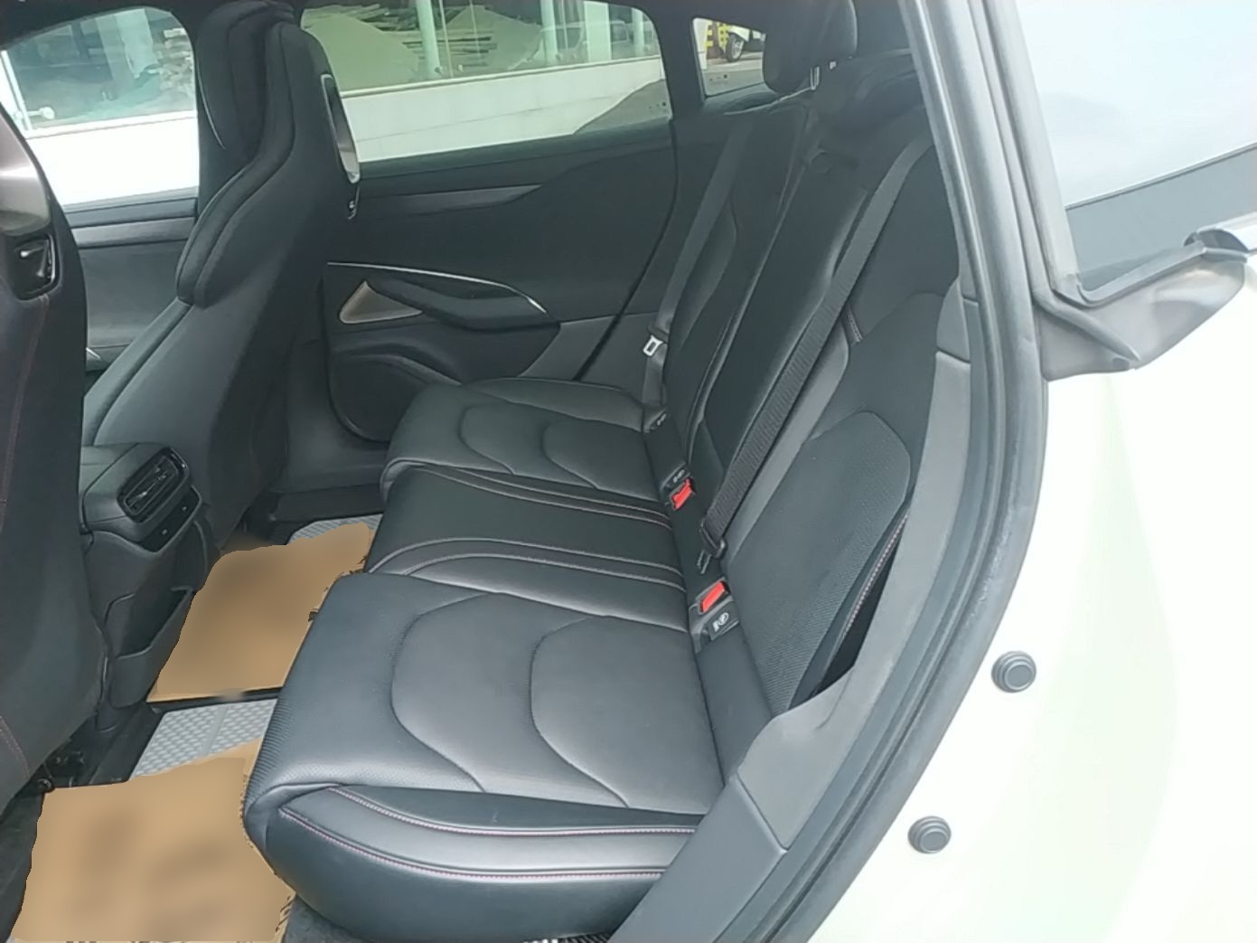 Xiaomi Auto SU7 2024 Four-Wheel Drive Ultra-Long Range Advanced Intelligent Driving Max Edition — снимка 20