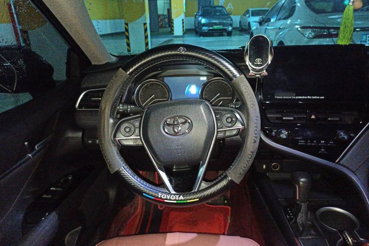 Used Toyota Camry 2023 2.0G Luxury Edition
