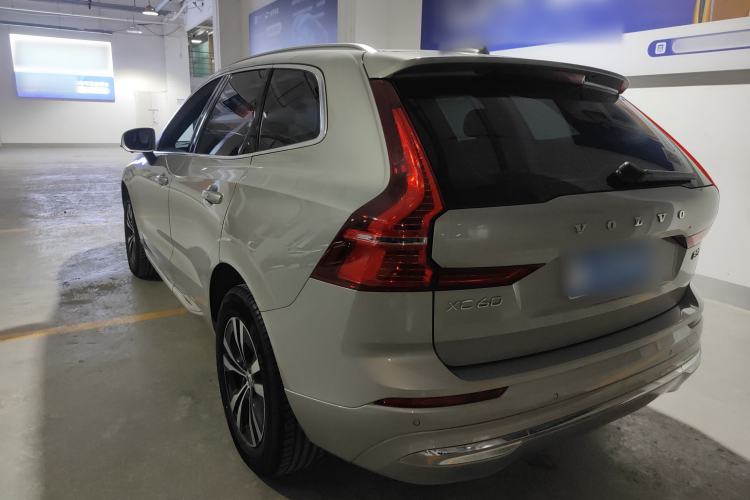 Used Volvo XC60 2023 B5 4x4 Smart Luxury Edition