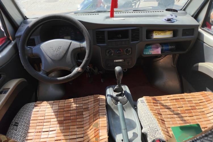 Used Wuling Zhiguang 2013 1.0L Practical Version