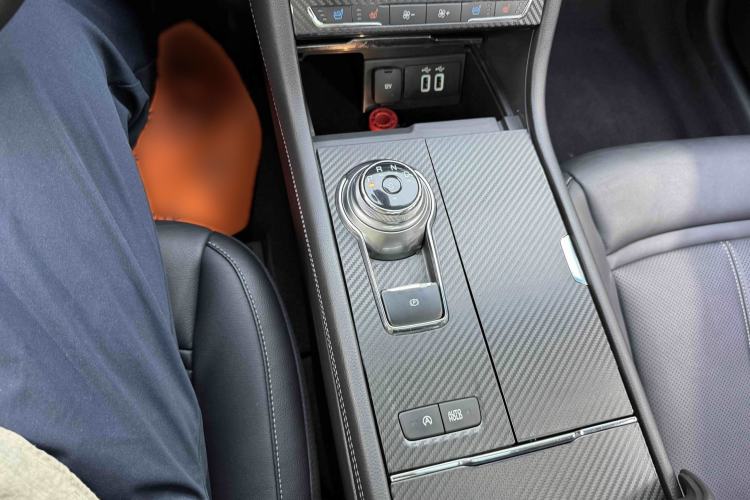 Used Ford Taurus 2017 EcoBoost 245 Fashion Edition Interior 4