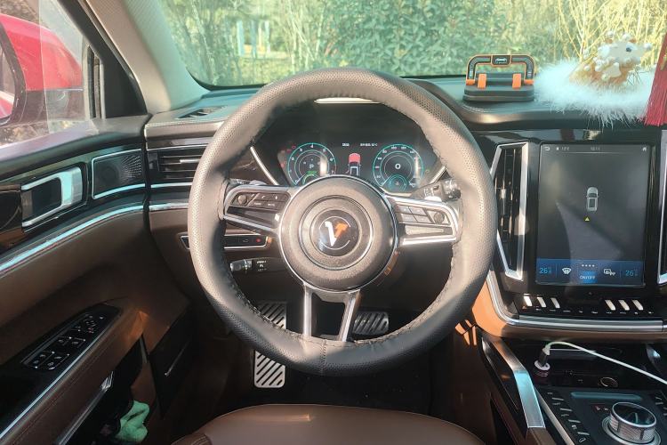 Used Zotye T700 2017 1.8T Dual-Clutch Prestige Model
