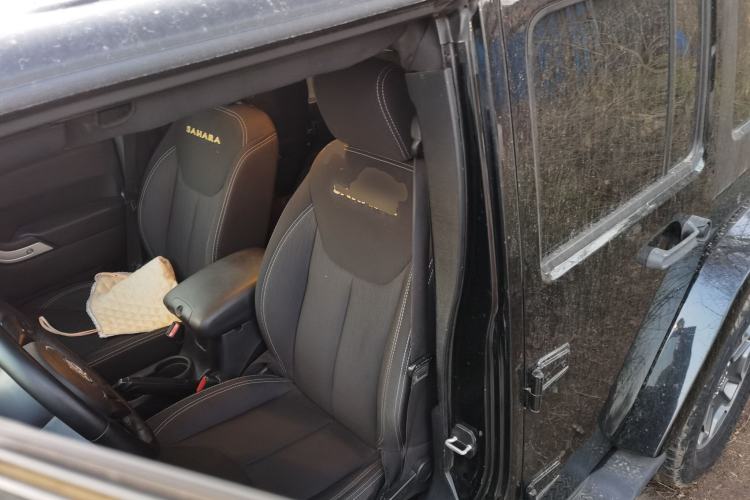 Used Jeep Wrangler 2014 3.0L Sahara Four-Door Edition