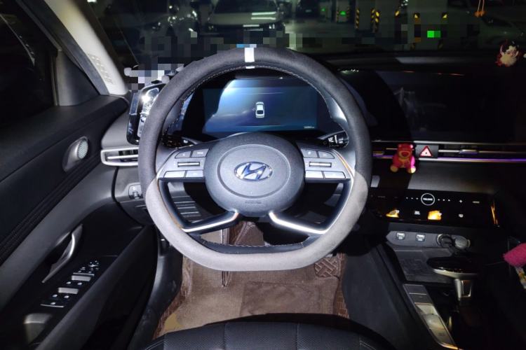 Used Hyundai Elantra 2021 1.5L CVT TOP Flagship Edition Steering Wheel