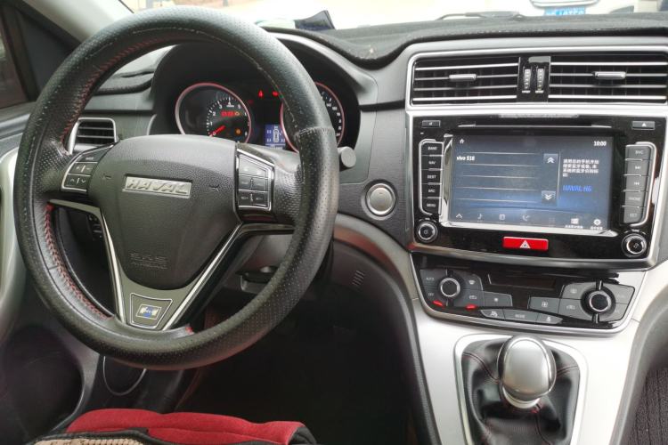 Used Haval H6 2017 Blue Label Sport Edition 1.5T Manual Two-Wheel Drive Elite Model Center Console