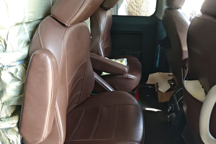 Used JAC Refine M3 2022 1.8L 7-seat Standard Edition Left Rear Seat