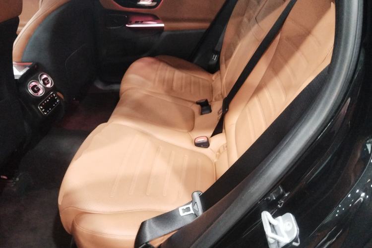 Used Mercedes-Benz GLC 2023 Refreshed GLC 300 L 4MATIC Dynamic Edition 5 Seats