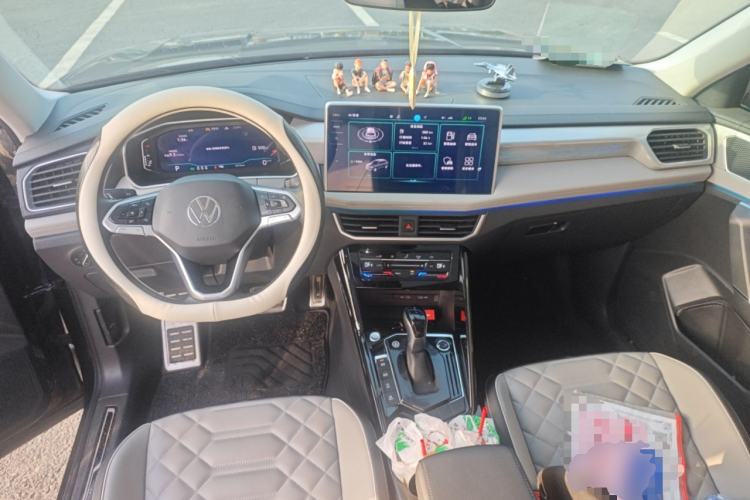 Used Volkswagen Tayron 2024 330TSI Two-Wheel Drive Luxury Plus Advanced Version Center Console