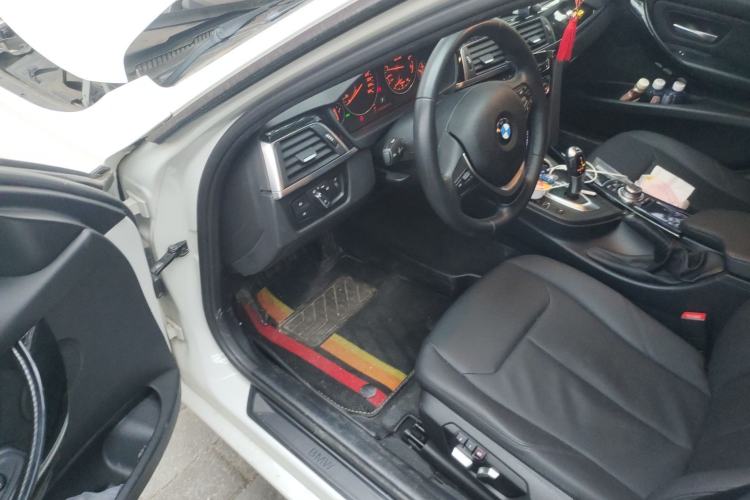 Used BMW 3 Series 2016 320i Fashion Model