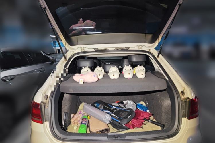 Used Volkswagen Gran Lavida 2013 1.6L Automatic Comfort Model Trunk