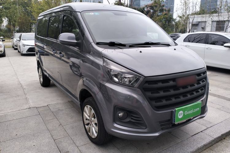 Used Jinbei Gold Hiace M Classic 2022 1.5L Travel Lion Passenger Van 6 Seats
