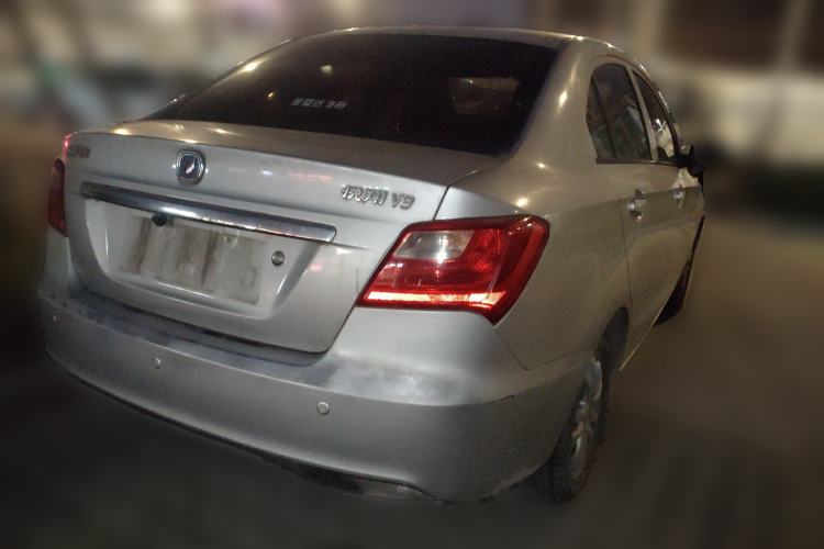 Used CHANGAN Alsvin V3 2015 1.4L Manual Warm-Hearted Model China V Standard
