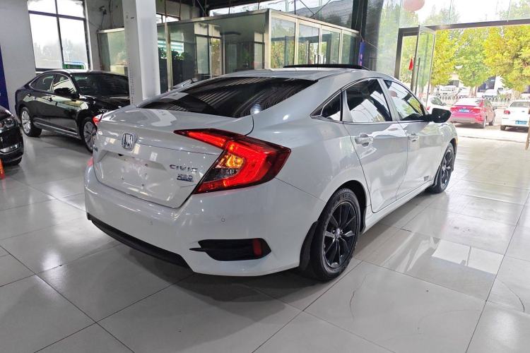 Used Honda Civic 2016 220TURBO CVT Prestige Edition
