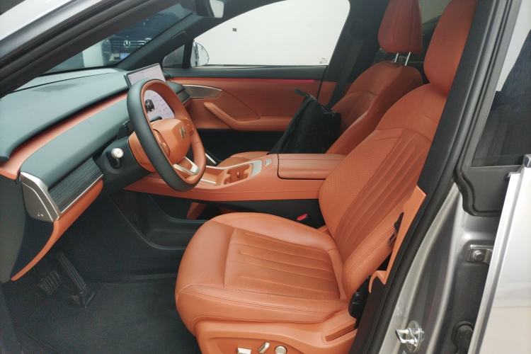 Used ONVO L60 2024 60 kWh Rear-Drive Version