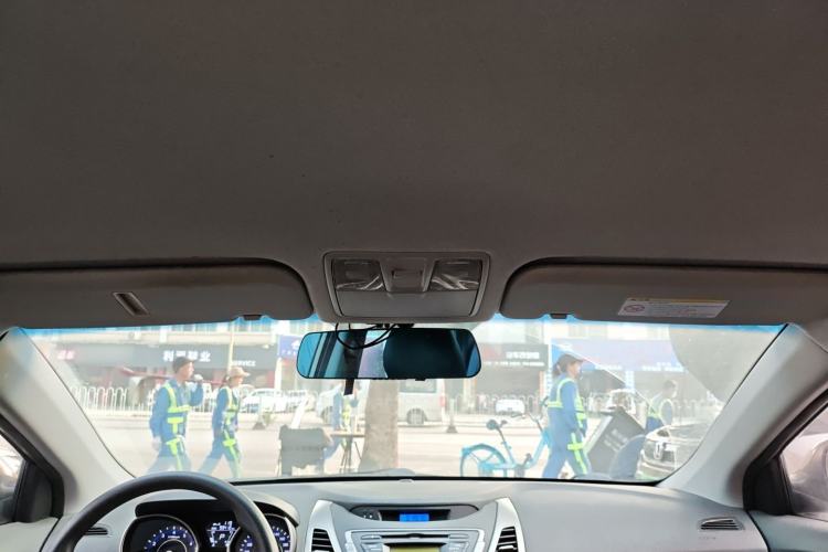 Used Hyundai Elantra (5th Generation / Langdong) 2015 1.6L Automatic Fashion Model
