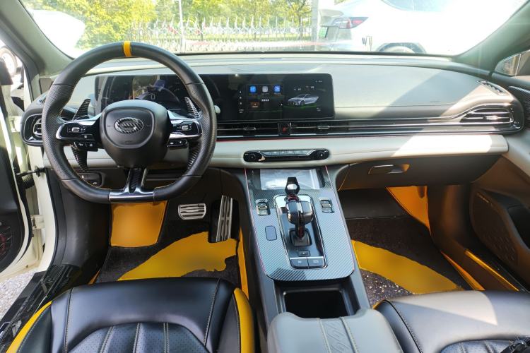 Used GAC Trumpchi EMPOW 2021 270T DCT J15 Version Center Console