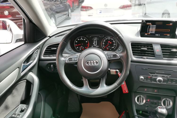 Used Audi Q3 2015 30 TFSI Ambition Edition