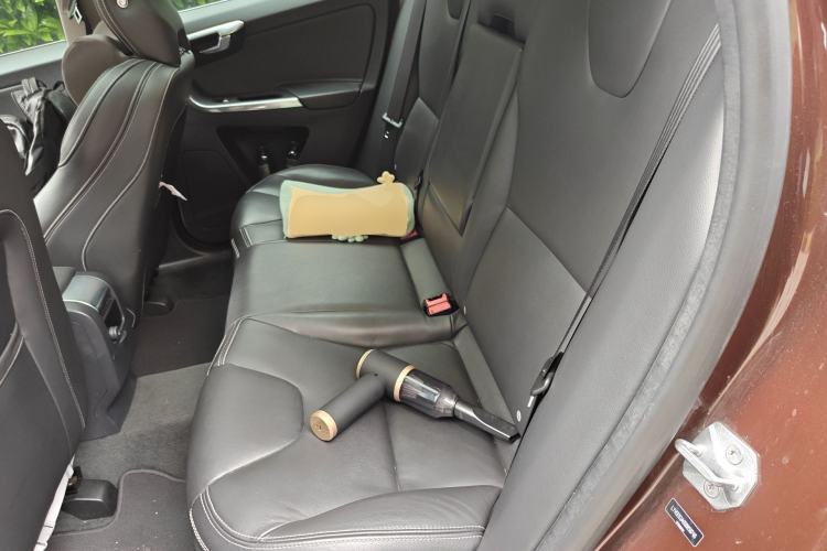 Used Volvo XC60 2015 T5 AWD Smart Drive Edition Left Rear Seat