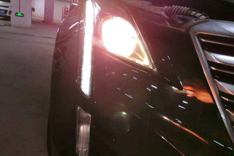 Used Cadillac XT5 2018 25T Luxury Model
