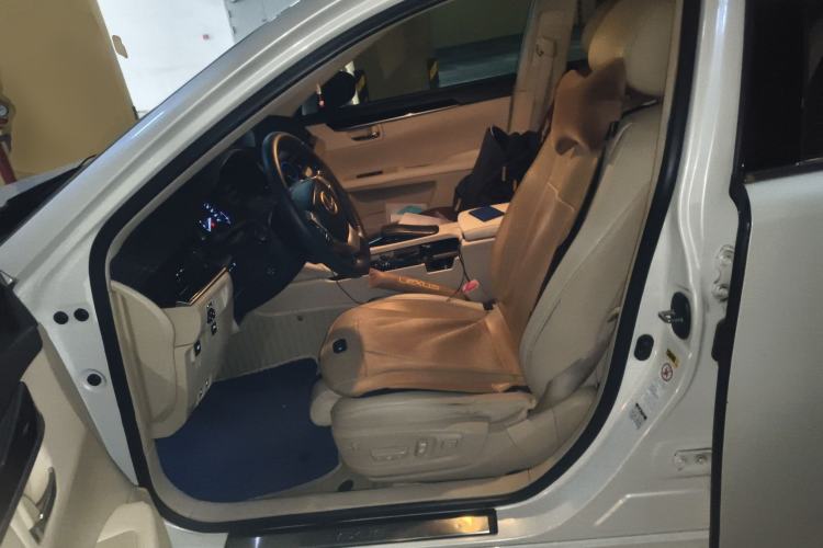 Used Lexus ES 2014 300h Elite Edition