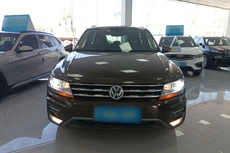 Used Volkswagen Tiguan L 2017 330TSI Automatic Two-Wheel Drive Comfort Edition Front