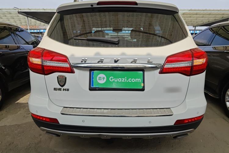 Used Haval H8 2015 2.0T Two-Wheel-Drive Luxury Version Rear