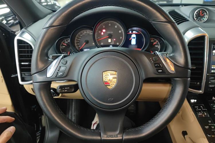 Used Porsche Cayenne 2014 3.6T Automatic Transmission U.S. Specification Steering Wheel
