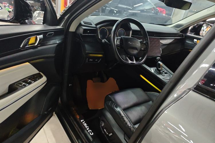 Used Lynk & Co 05 2020 2.0TD Two-Wheel Drive Shine Halo