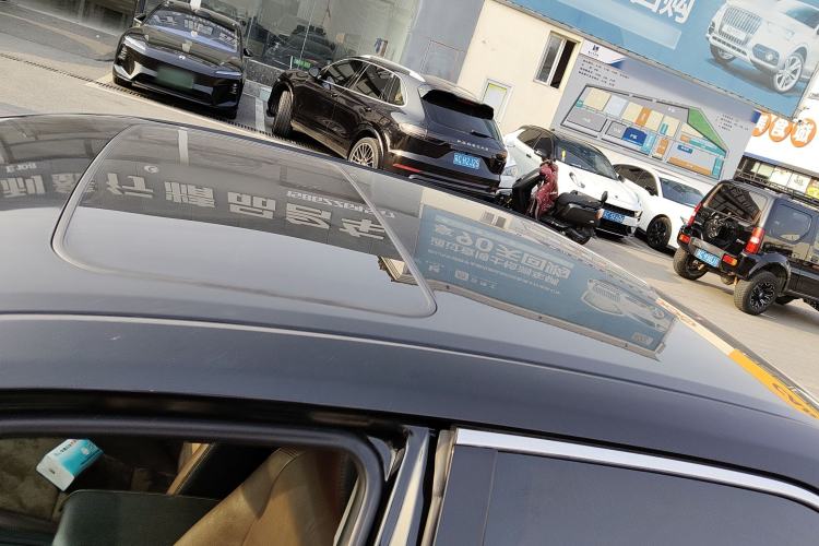 Used Toyota Camry 2016 2.5G 10th Anniversary Deluxe Navigation Edition