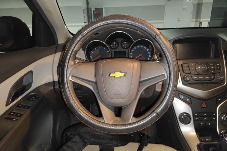 Used Chevrolet Cruze 2015 1.5L Classic SL MT
