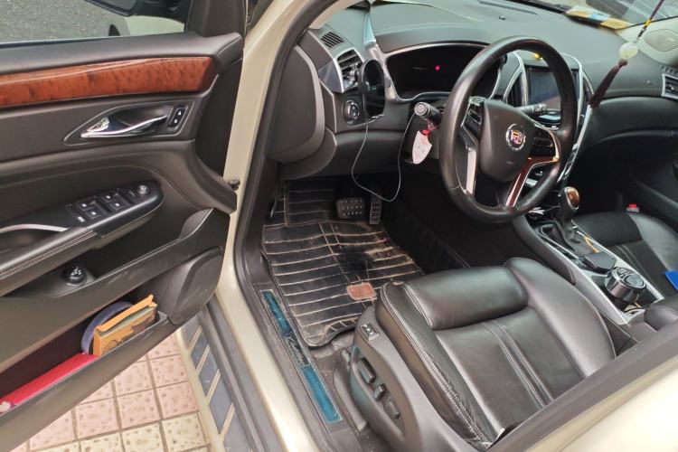 Used Cadillac SRX 2013 3.0L Leading Model