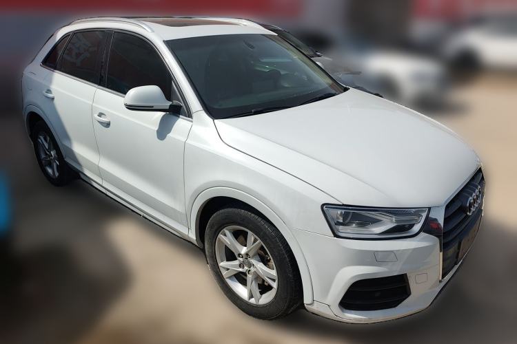 Used Audi Q3 2017 35 TFSI Fashion Model Front Right 45 Deg