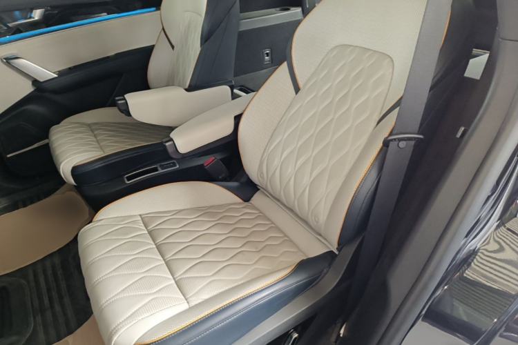 Used BYD Tang New Energy 2022 EV 635 km All-Wheel-Drive Flagship Model