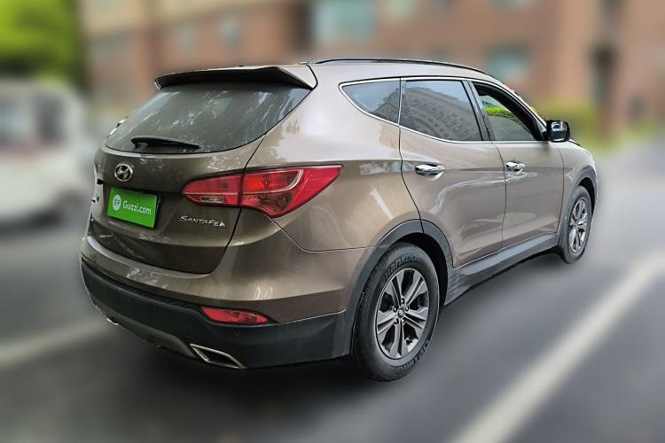 Used Hyundai Santa Fe 2013 2.4L Automatic Two-Wheel Drive Smart Version Rear Right 45 Deg