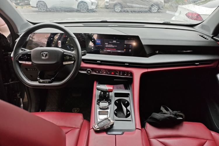 Used CHANGAN CS75 PLUS 2022 2nd Generation 1.5T Automatic Prestige Version Center Console