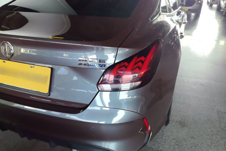 Used MG 5 2021 180 DVVT CVT Youth Luxury Edition Exterior 3