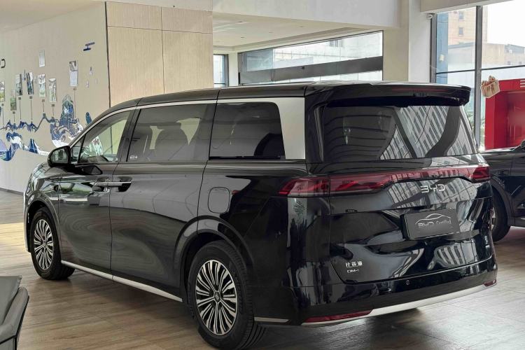 Used BYD Xia 2025 DM-i 1.5T 180km Beyond Edition Exterior 5