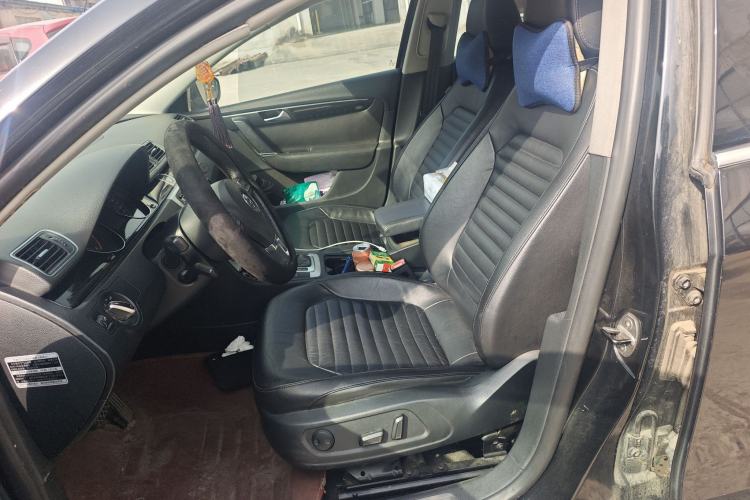 Used Volkswagen Magotan 2013 1.8TSI Luxury Model Left Front Seat