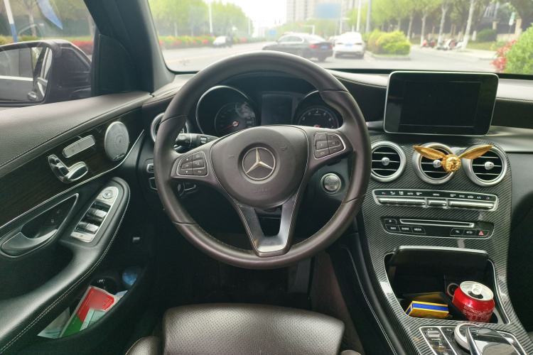 Used Mercedes-Benz GLC 2018 Facelifted GLC 260 4MATIC Dynamic Edition Steering Wheel