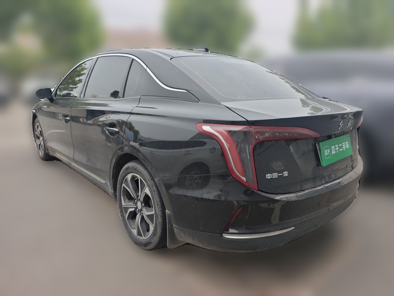 Hongqi E-QM5 2023 Revised Version Basic Travel Edition — снимка 4