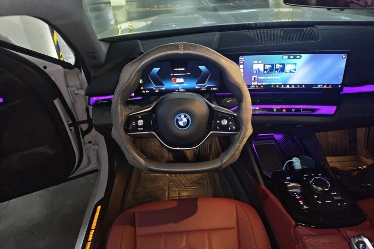 Used BMW i5 2024 eDrive 35L Luxury Package