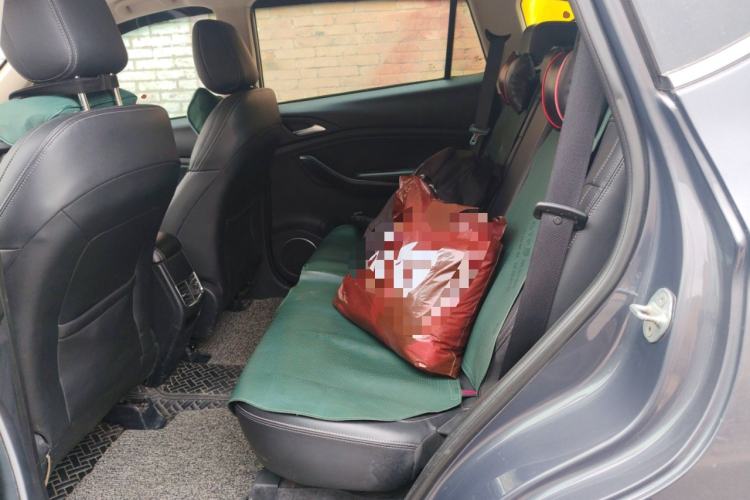 Used BYD Song 2020 Classic Edition 1.5T Manual Luxury Model Left Rear Seat