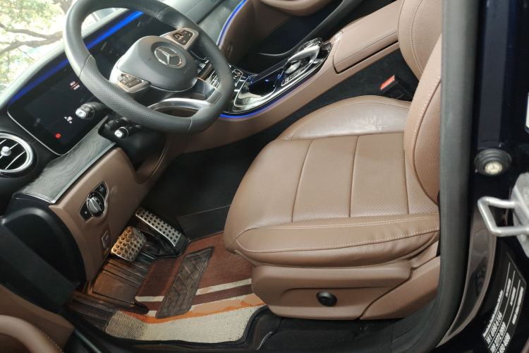 Used Mercedes-Benz E-Class 2016 E 300 L Sporty and Stylish Model Left Front Seat