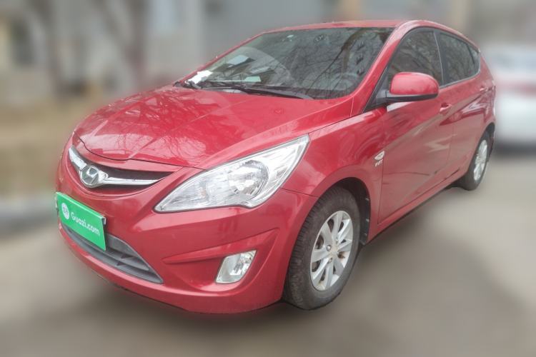 Used Hyundai Verna (older generation) 2011 Hatchback 1.4L Manual Comfort Model GS