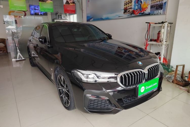 Used BMW 5 Series 2023 530Li Luxury Edition M Sport Package Front Right 45 Deg