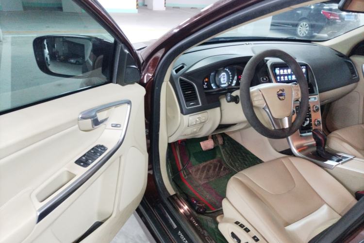 Used Volvo XC60 2015 T5 Smart Upgrade Model