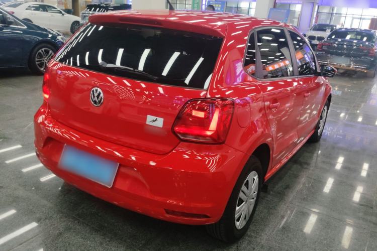 Used Volkswagen Polo 2016 1.4L Manual Fashion Model Rear Right 45 Deg