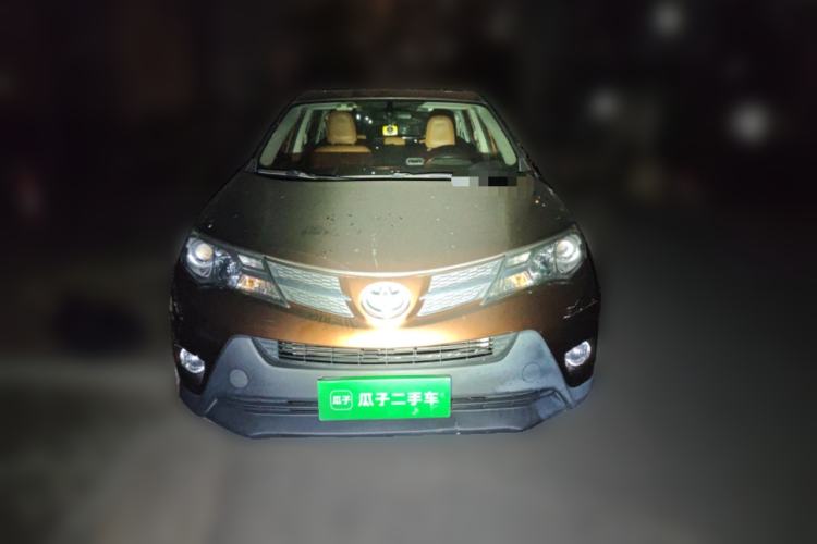 Used Toyota RAV4 2015 2.0L CVT Two-Wheel Drive Urban Edition Front