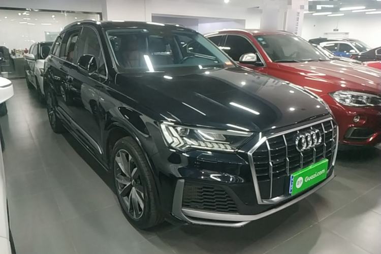 Used Audi Q7 2020 55 TFSI quattro S line sports model
