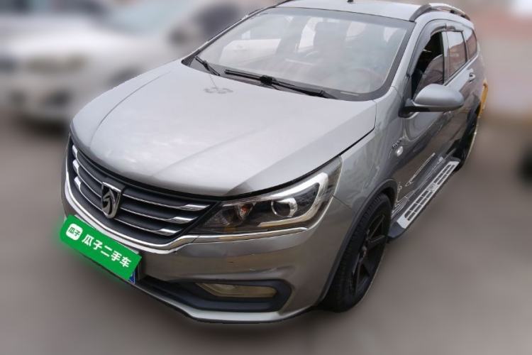 Used Baojun 310W 2017 1.5L Manual Comfort Version China V